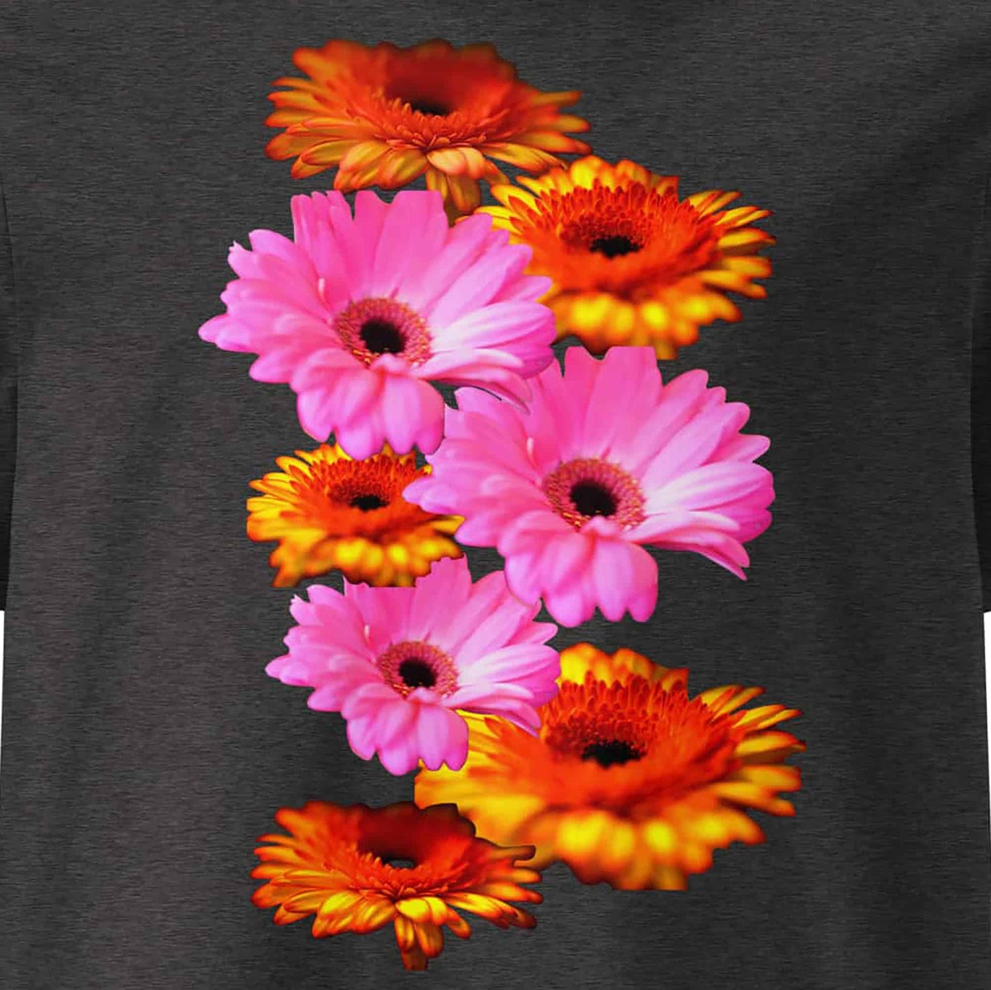 ein Blumen T-Shirt für Männer mit farbigen Blüten als Motiv-Detailaufnahme