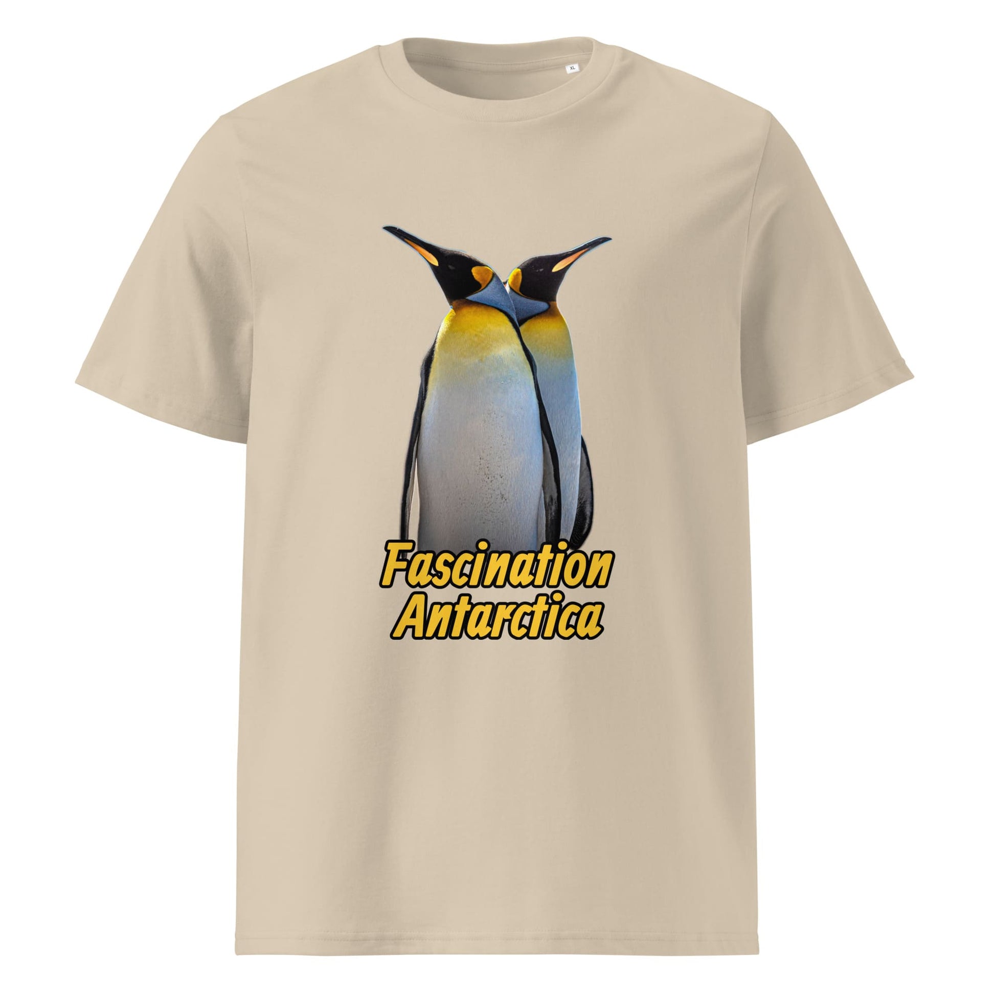 Frontansicht eines Herren T-Shirts mit Fotodruck zweier King Penguins - in der Farbe Desert Dust Sand